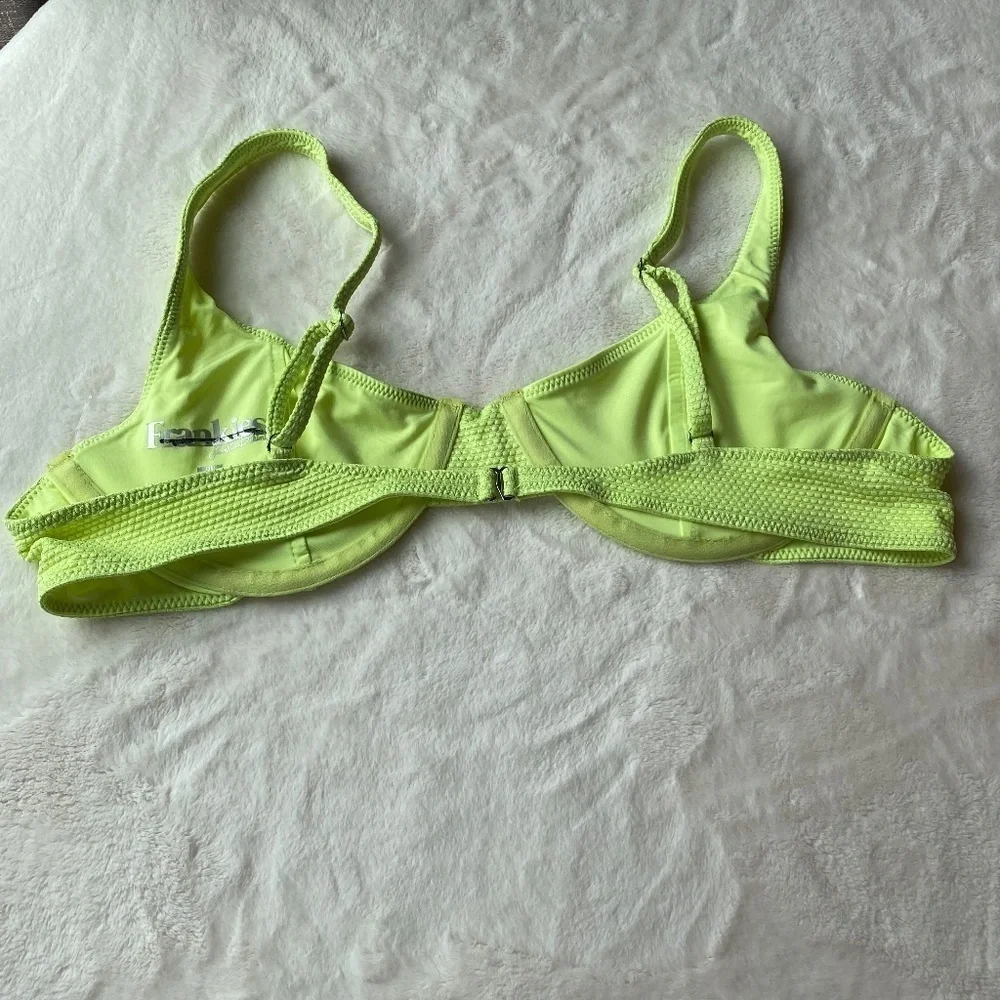 NWOT Frankie’s bikinis Sundance neon underwire bikini top 19373